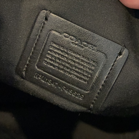 💯 Coach Stunning Black Leather Purse with Gold Accents! 😍😍😍 - Picture 11 of 17